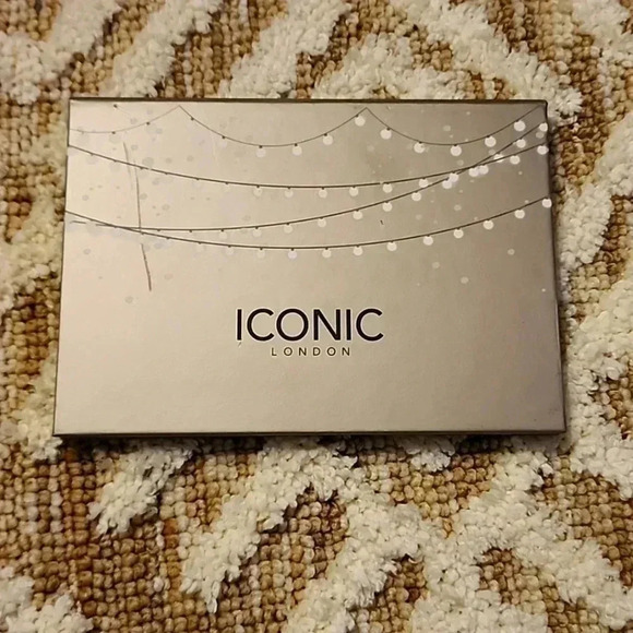 Iconic London Face Palette - Picture 1 of 3